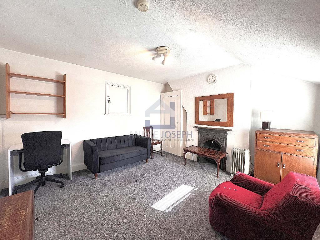 Carminia Road, Balham, SW17 8AH