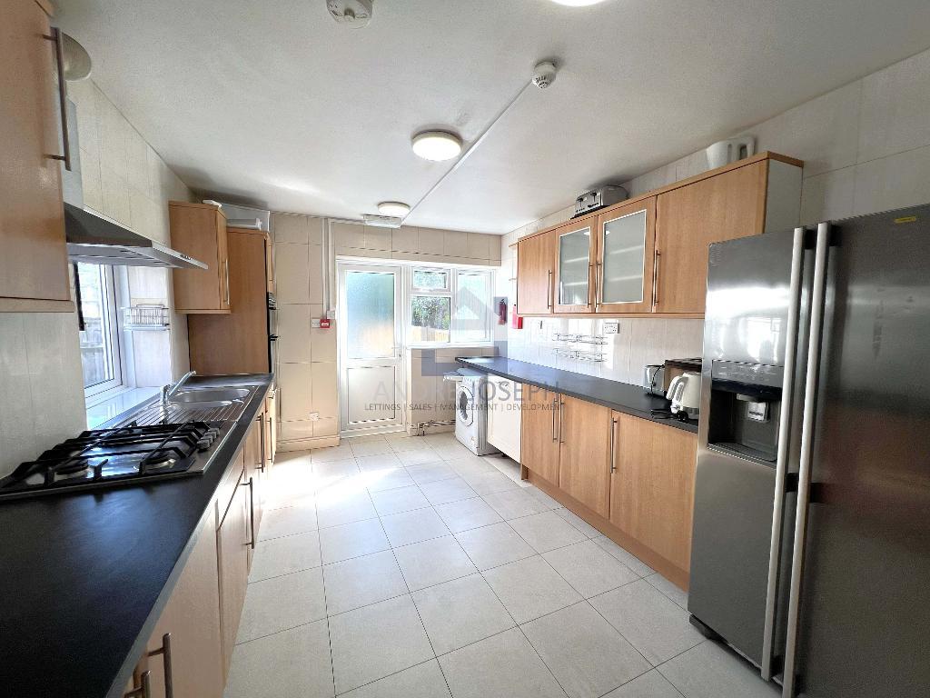 Rossiter Road, Balham, London, SW12 9RX
