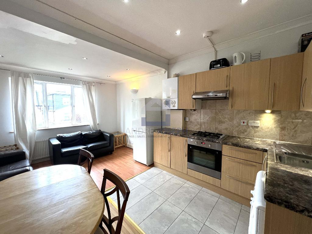 Montana Road, Tooting Bec, London, SW17 8SN